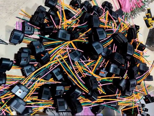 欧曼GTL大灯10线插头1